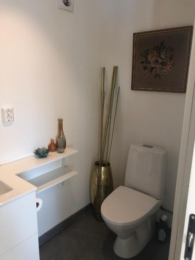 Lyseren Waterfront Cabin Omberg Ngoại thất bức ảnh